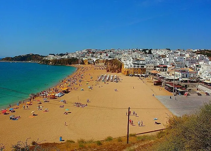 Casa Dos Sinos 2Bedroom Beach Apartment With Terrace