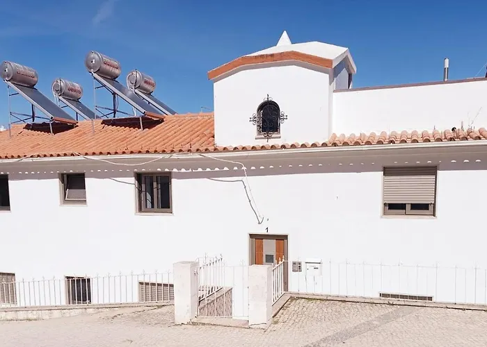 Casa Dos Sinos 2Bedroom Beach Apartment With Terrace