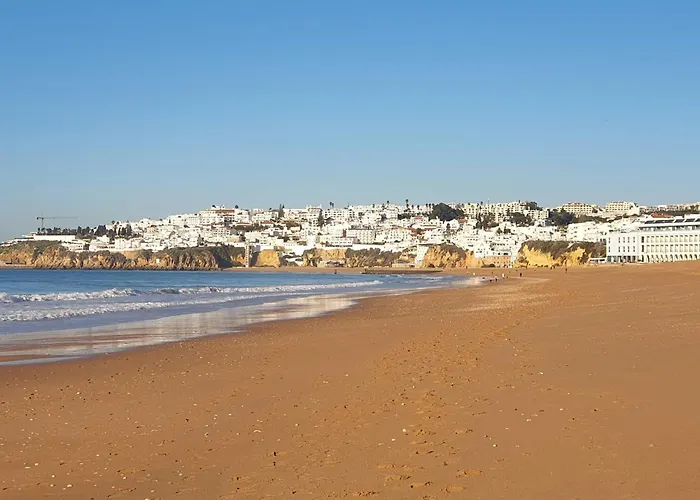 Casa Dos Sinos 2Bedroom Beach Apartment With Terrace
