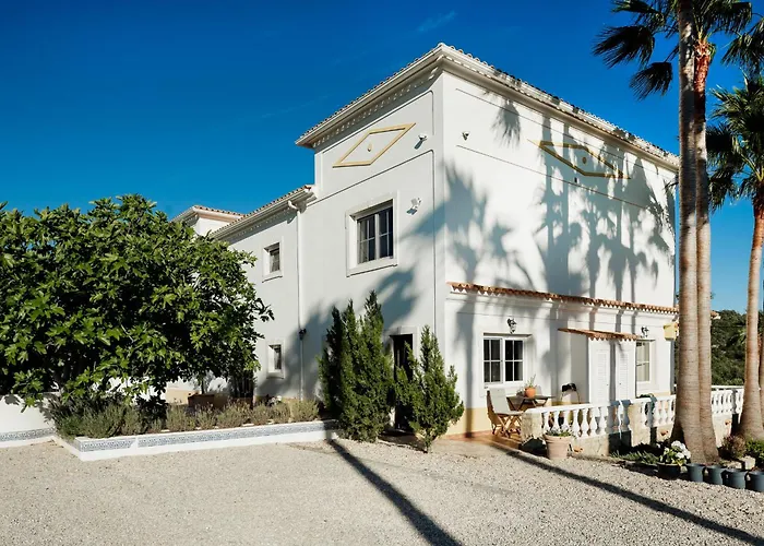 B&B Entrecolinas Paderne , Portugal