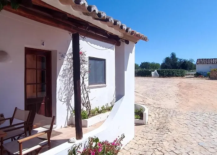Cozy & Traditional Country House In Albufeira, Portugal