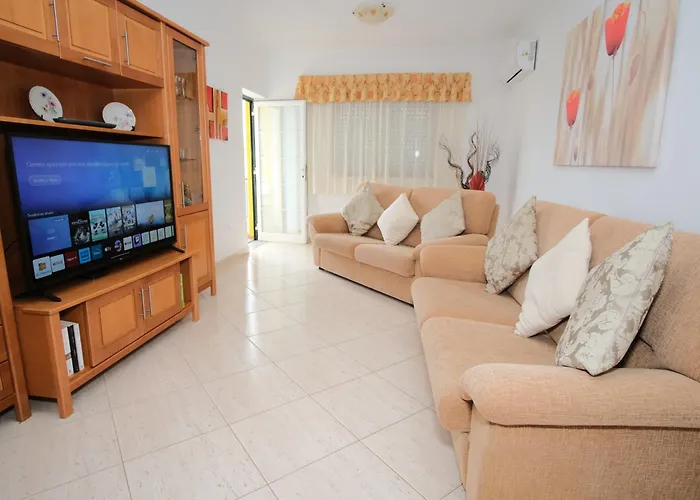 Apartamento T2 em condomínio fechado. Albufeira, Portugal
