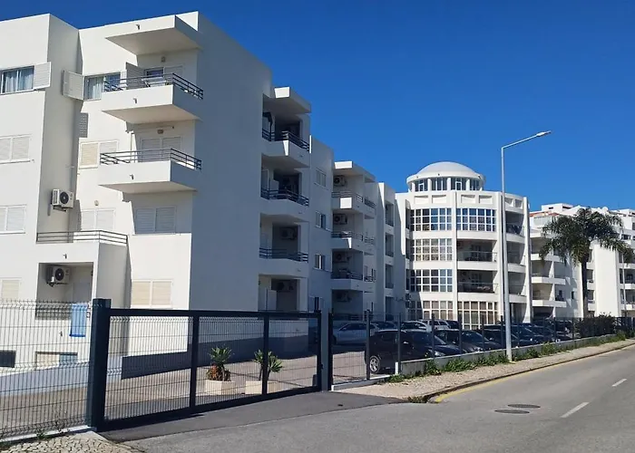 Albufeira Apartment Pool & Tennis