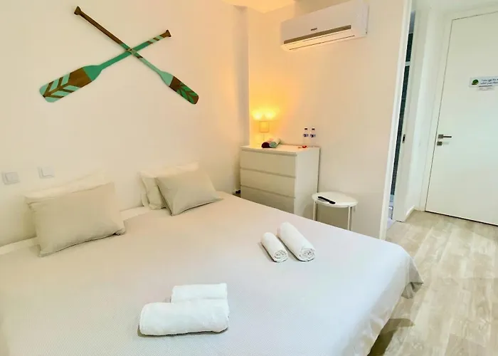 Casa Amarela Guesthouse