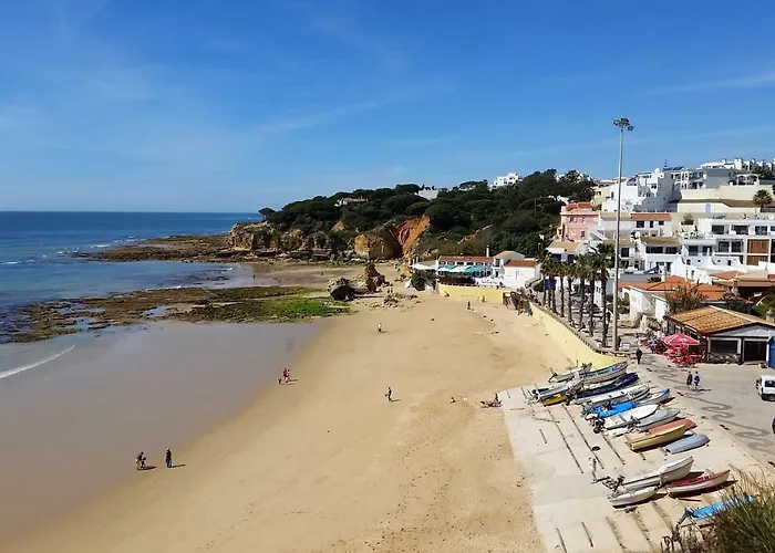 Vista Das Ondas Olhos De Agua Albufeira, Portugal