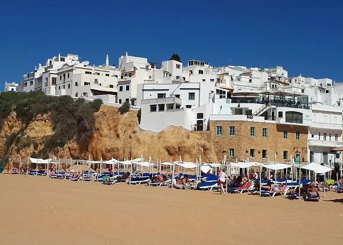 Sunny Apartment Close To The Beach Albufeira, Portugal